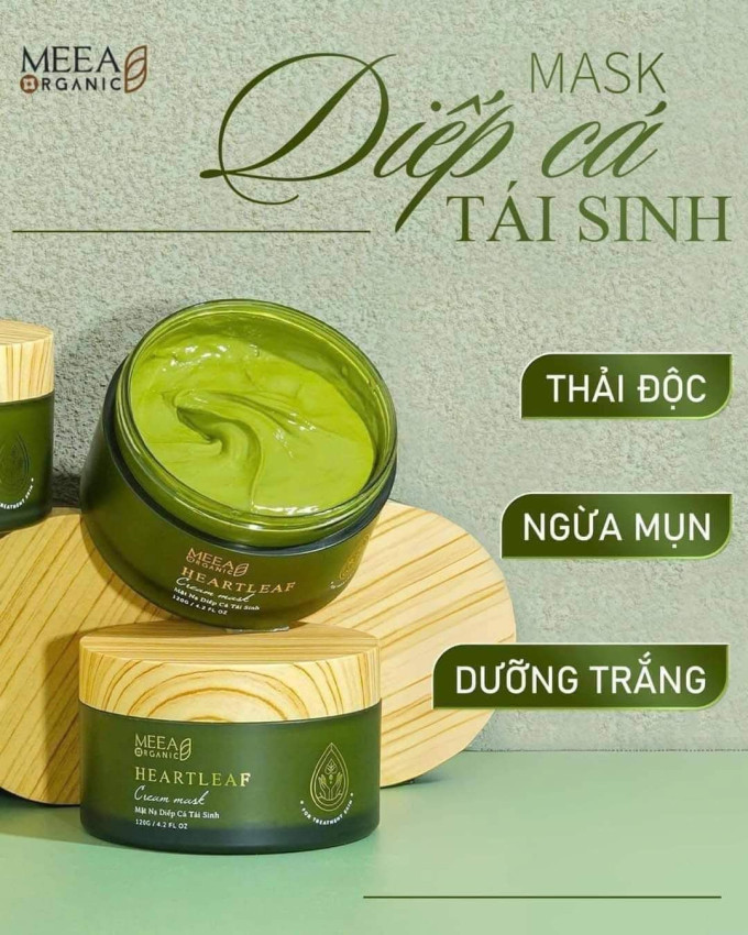 Kết cấu mềm mịn của Mặt nạ diếp cá Meea Organic khi sử dụng trên da