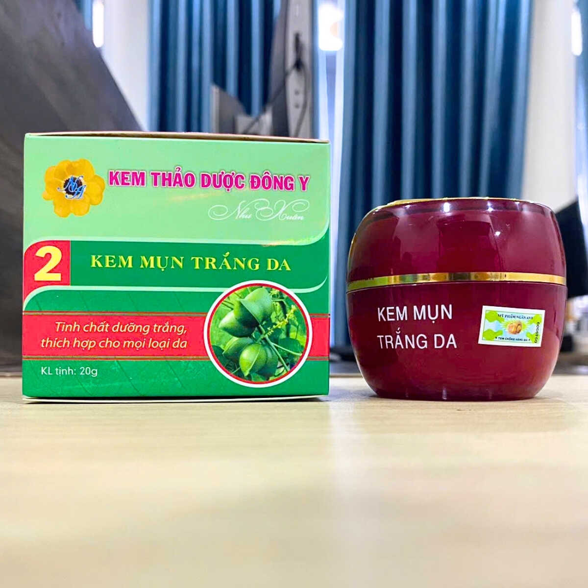 Kem ngừa mụn trắng da thảo dược hiệu quả